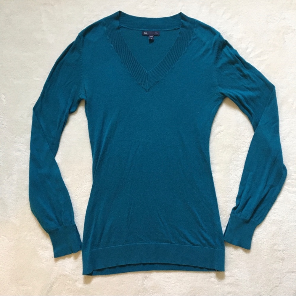 Gap Sweater